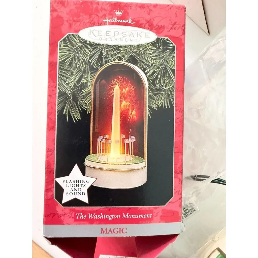 Vtg. Hallmark Keepsake The Washington Monument with flashing lights and sound